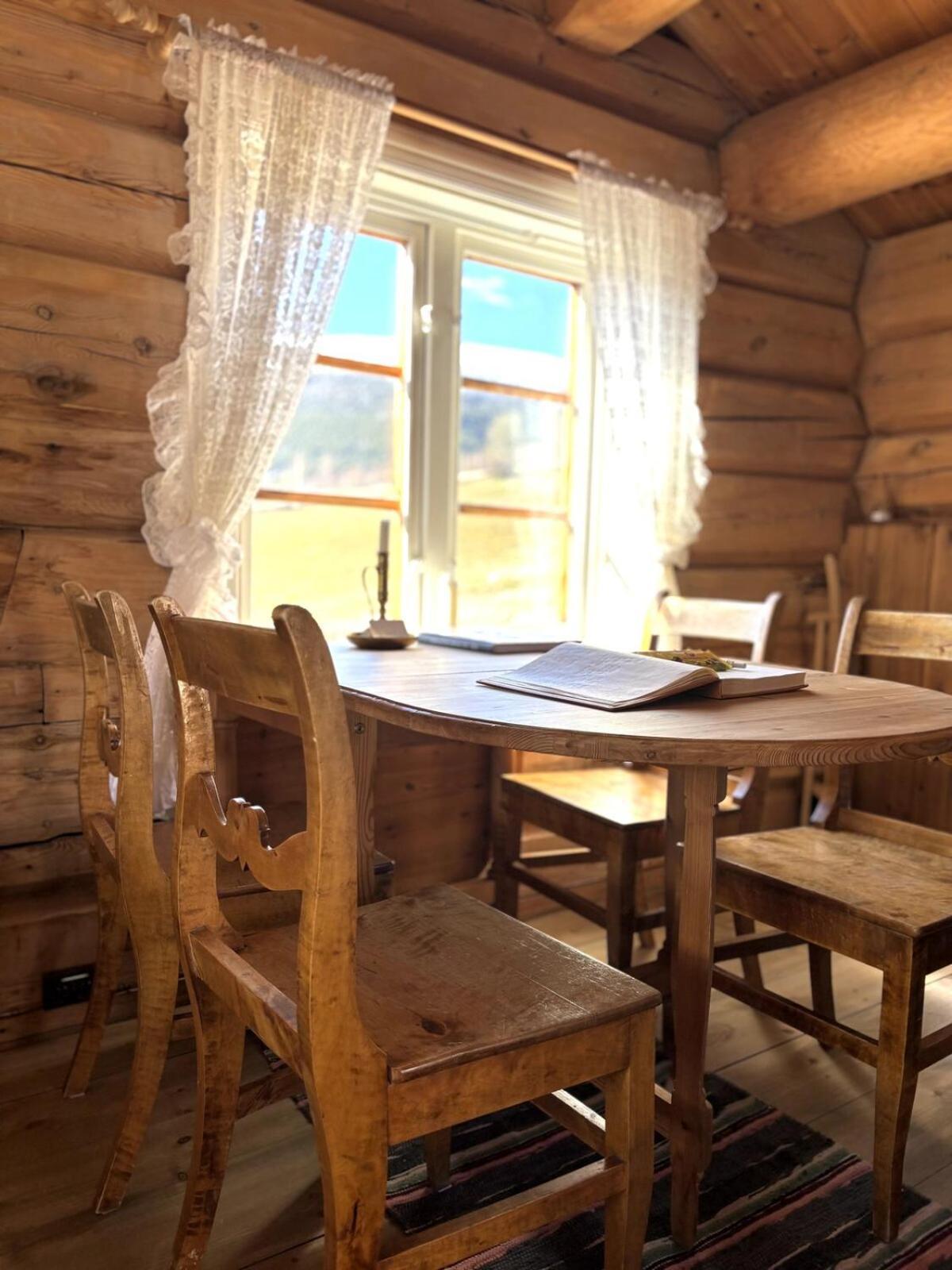 Stallen - Koselig Lite Hus Pa Gardstun Skjak Екстер'єр фото